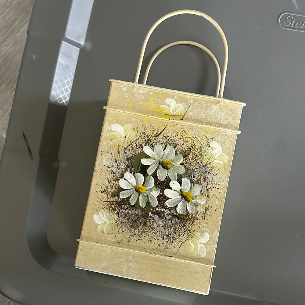 Floral Painted Metal Wall Decor